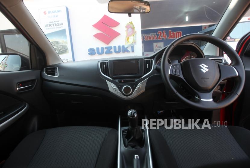 Detail Foto Mobil Baleno Nomer 42