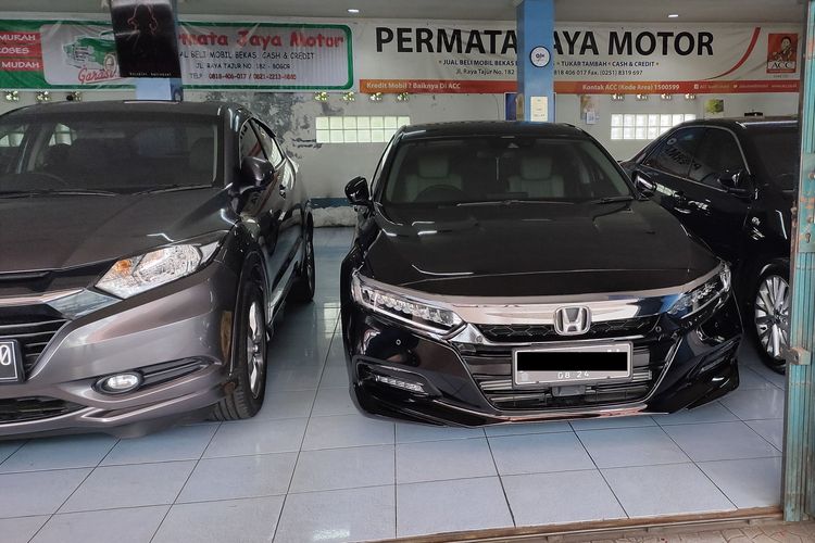 Detail Foto Mobil Bekas Nomer 40