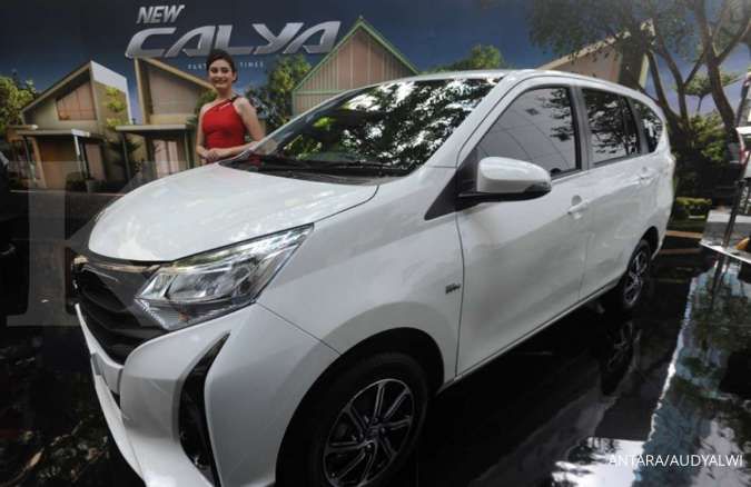 Detail Foto Mobil Calya Nomer 50