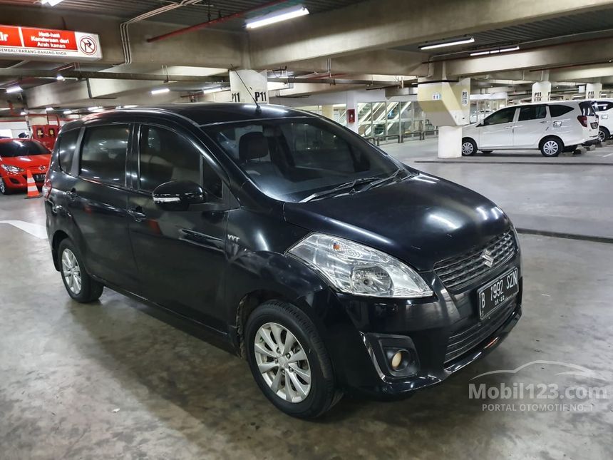 Detail Foto Mobil Ertiga Nomer 28