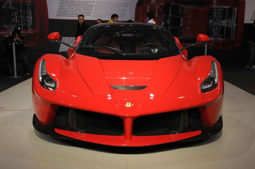 Detail Foto Mobil Ferrari Nomer 16