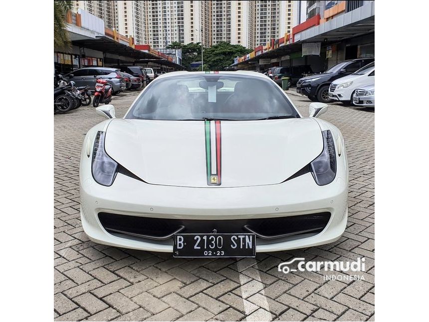 Detail Foto Mobil Ferrari 458 Italia Nomer 15