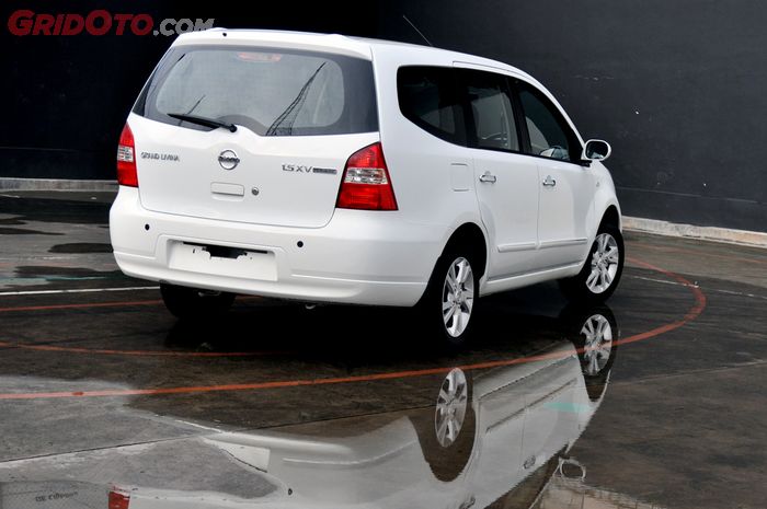 Detail Foto Mobil Grand Livina Nomer 27