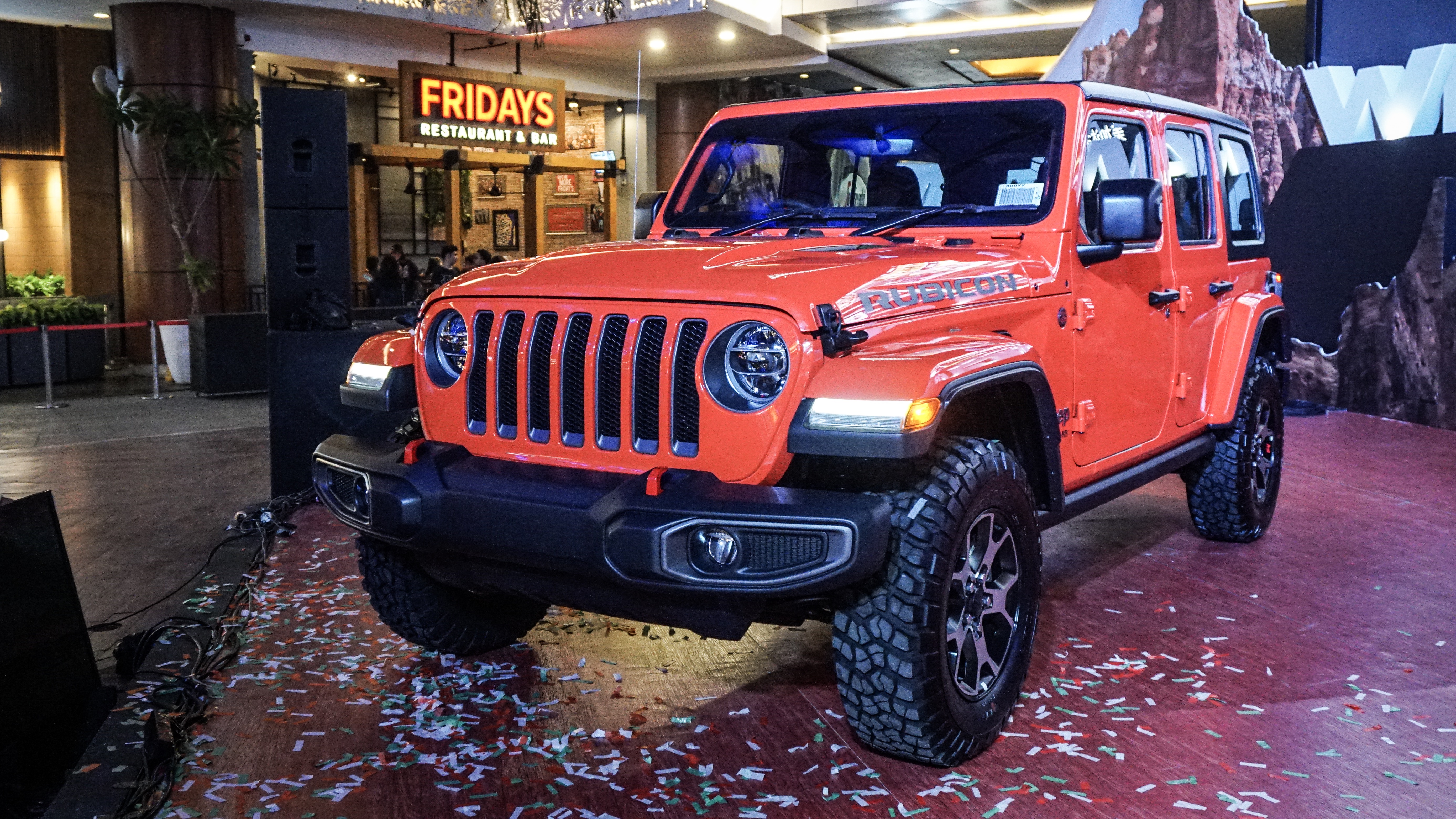 Download Foto Mobil Jeep Nomer 28