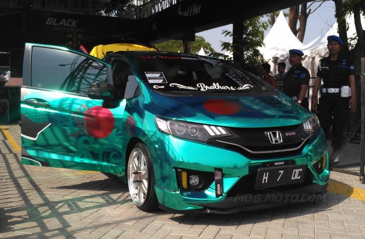 Detail Foto Mobil Kren Nomer 19