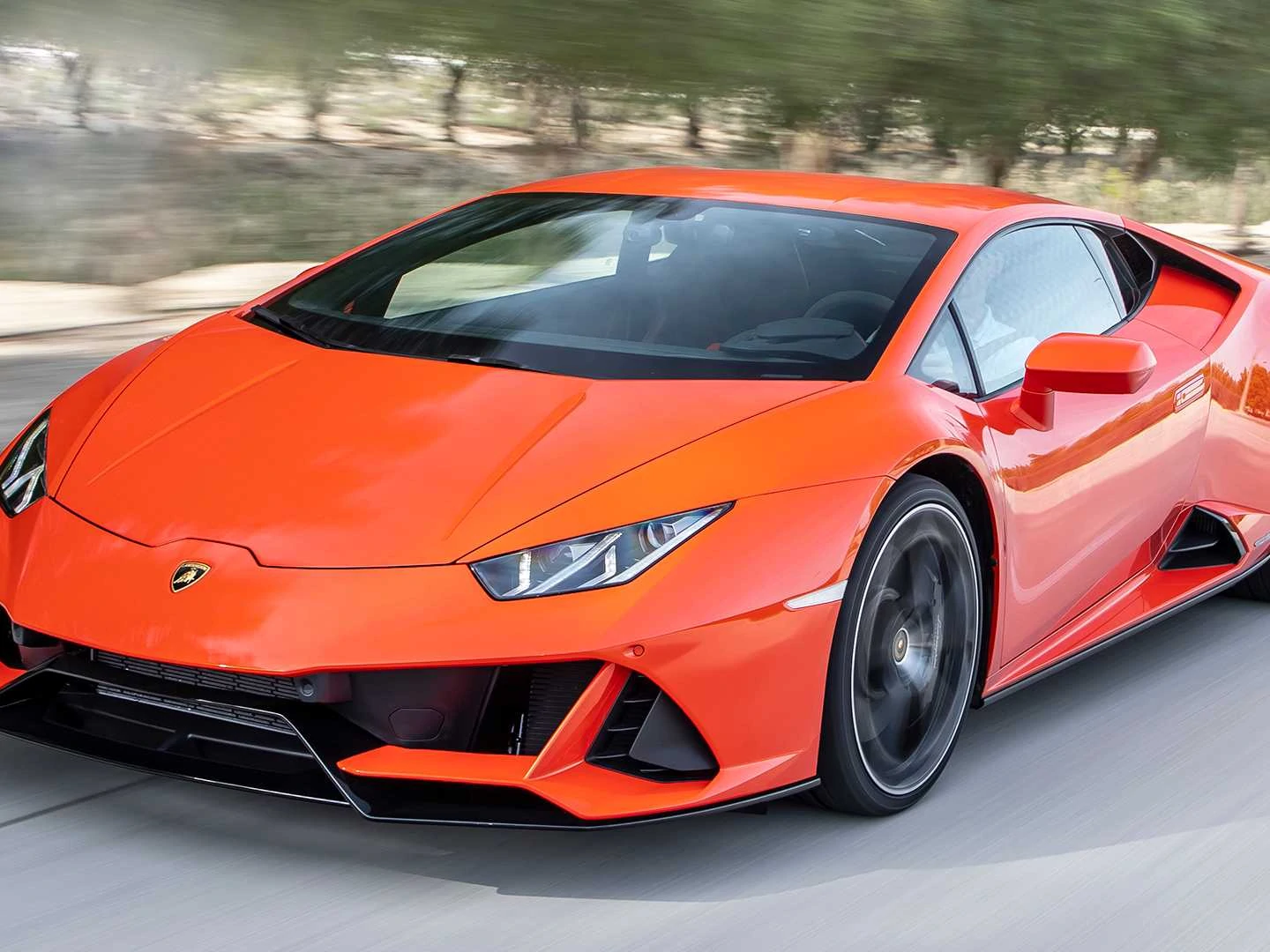 Adu Banteng Dan Sejarah Nama Mobil Lamborghini