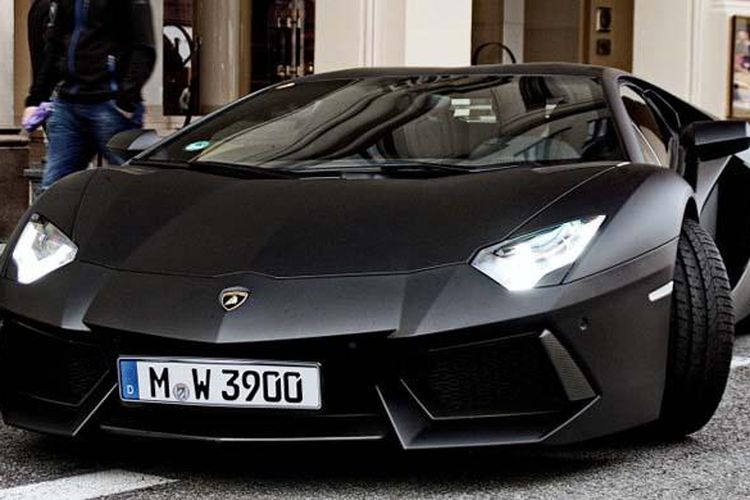 Detail Foto Mobil Lamborgini Nomer 13