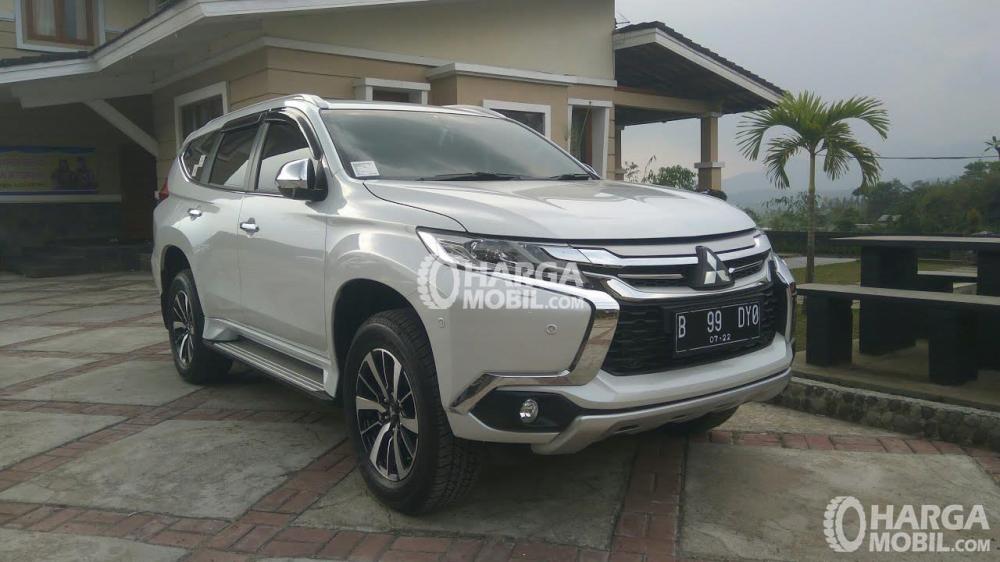 Detail Foto Mobil Pajero 2017 Nomer 10