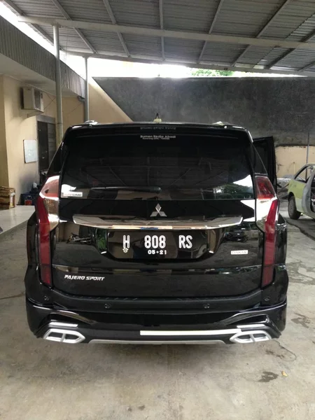 Detail Foto Mobil Pajero Sport Di Depan Rumah Nomer 50