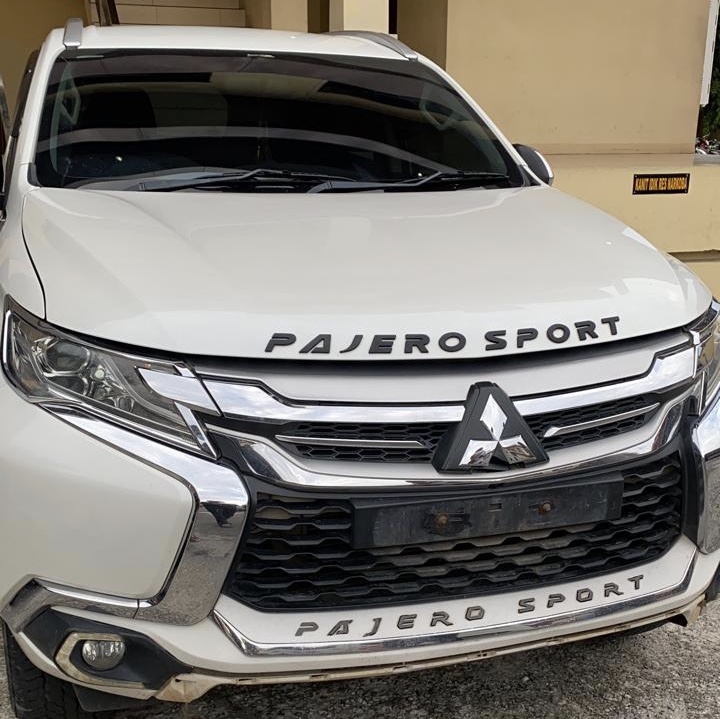 Detail Foto Mobil Pajero Sport Di Depan Rumah Nomer 10