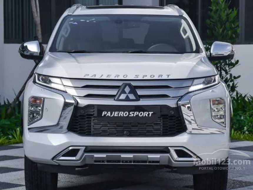 Detail Foto Mobil Pajero Sport Putih Nomer 53