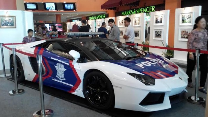 Detail Foto Mobil Polisi Indonesia Nomer 23