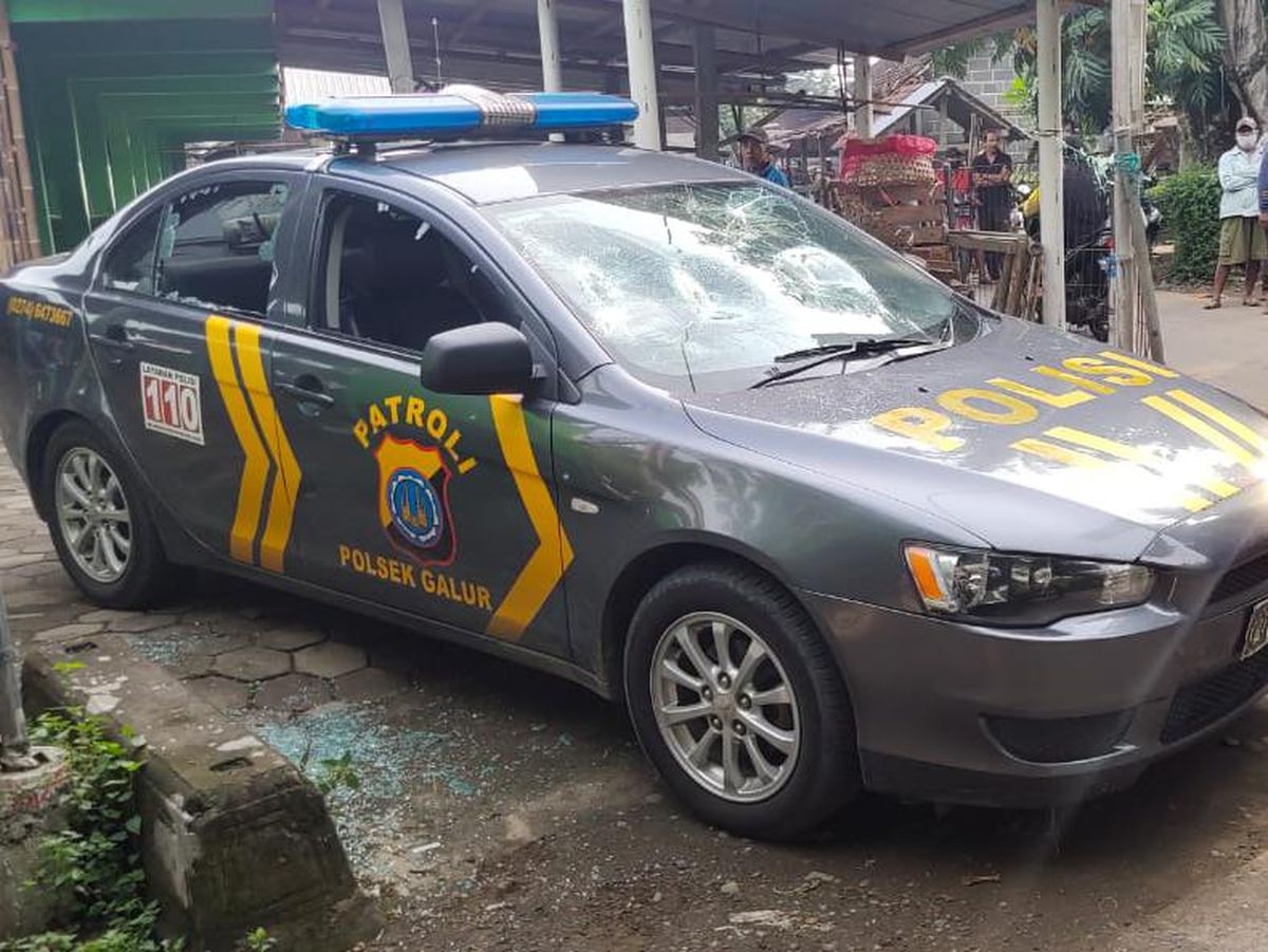 Detail Foto Mobil Polisi Indonesia Nomer 55