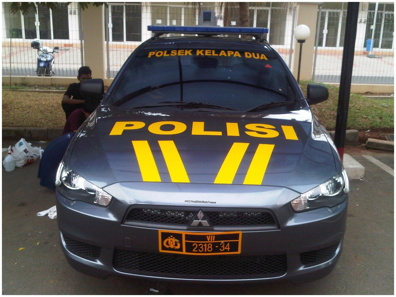 Detail Foto Mobil Polisi Modifikasi Nomer 10