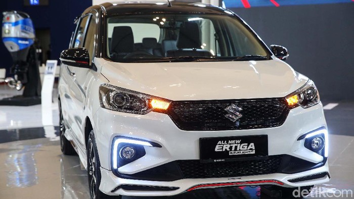 Detail Foto Mobil Suzuki Ertiga Terbaru Nomer 39