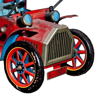 Detail Oldtimer Spielzeugauto Nomer 3
