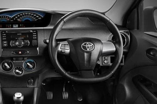 Detail Foto Mobil Toyota Etios Valco Nomer 13