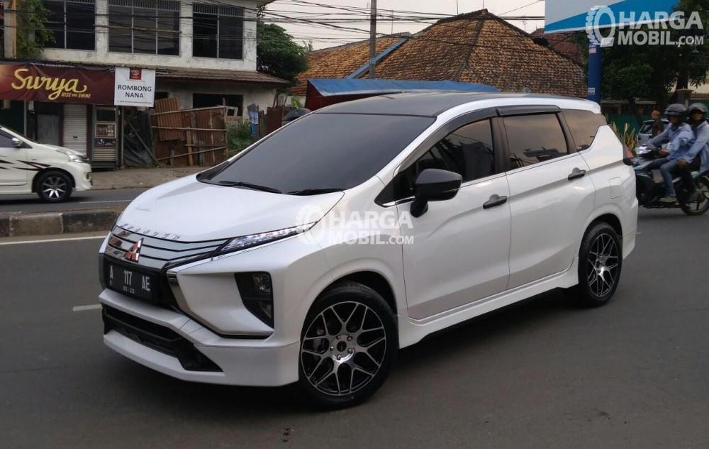 Detail Foto Mobil Xpander Warna Putih Nomer 25