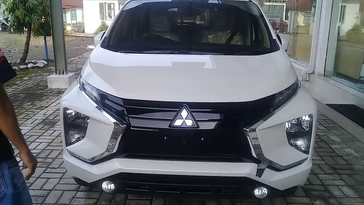 Detail Foto Mobil Xpander Warna Putih Nomer 46