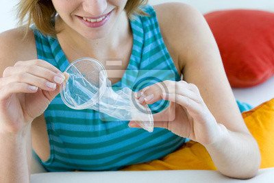 Detail Foto Model Kondom Nomer 24