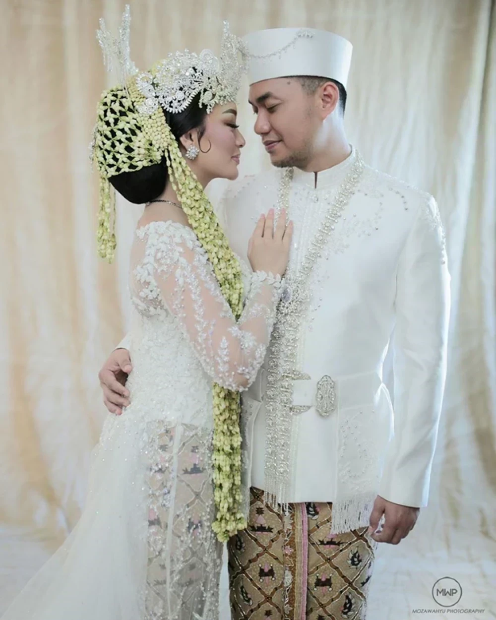 Detail Foto Model Pengantin Nomer 16
