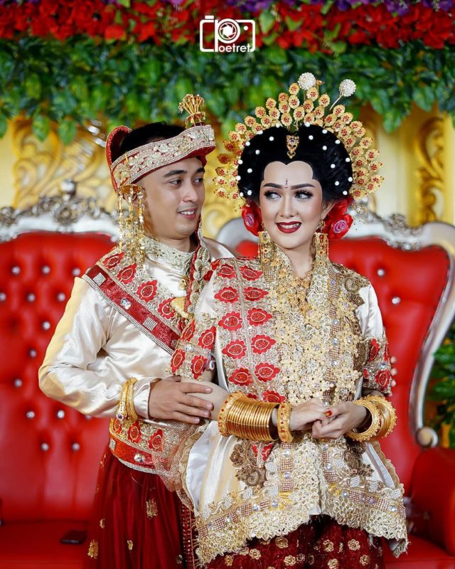 Detail Foto Model Pengantin Adat Bugis Nomer 4