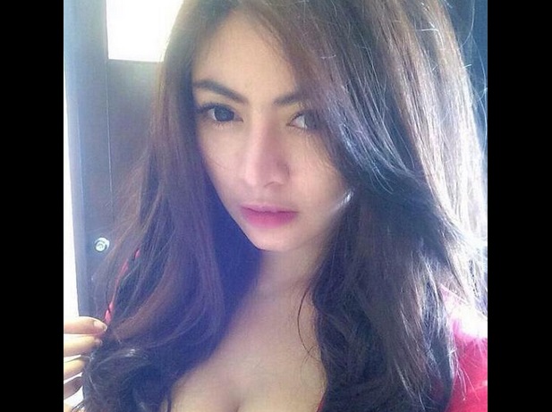 Detail Foto Model Vitalia Sesha Nomer 46