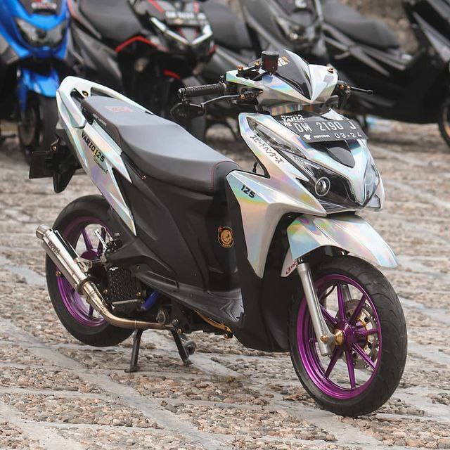 Detail Foto Modifikasi Motor Vario Nomer 11