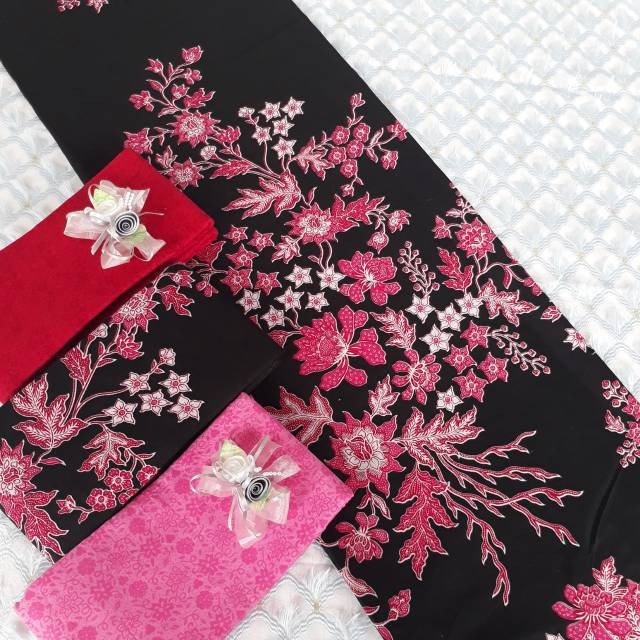 Detail Foto Motif Bunga Sakura Nomer 32