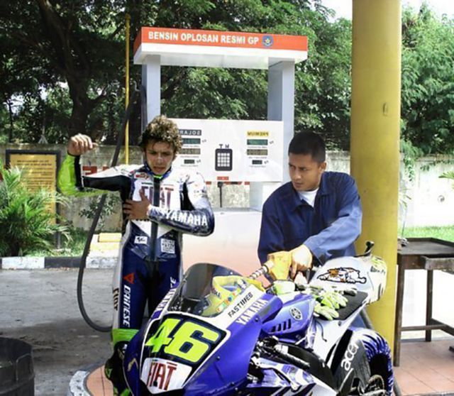 Detail Foto Motogp Lucu Nomer 29