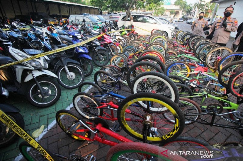 Detail Foto Motor Balap Liar Nomer 34