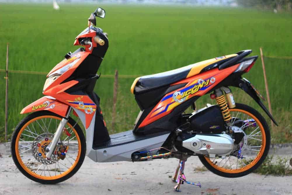 Detail Foto Motor Beat Thailook Nomer 3