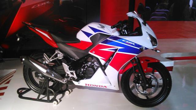 Detail Foto Motor Cbr 150 R Nomer 47