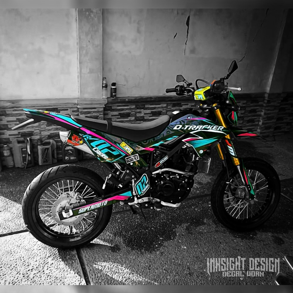 Detail Foto Motor D Tracker Nomer 5