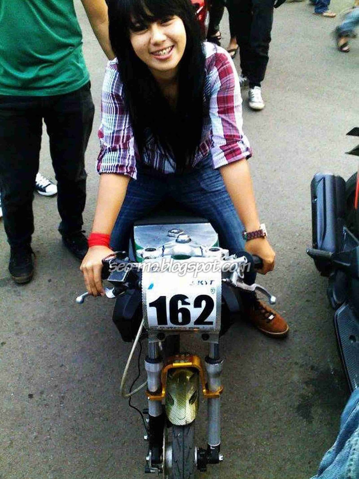 Detail Foto Motor Drag Indri Barbie Nomer 13