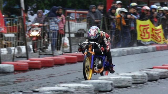 Detail Foto Motor Drag Racing Nomer 24