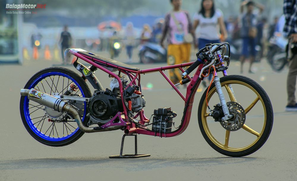 Detail Foto Motor Drag Tercepat Di Dunia Nomer 10