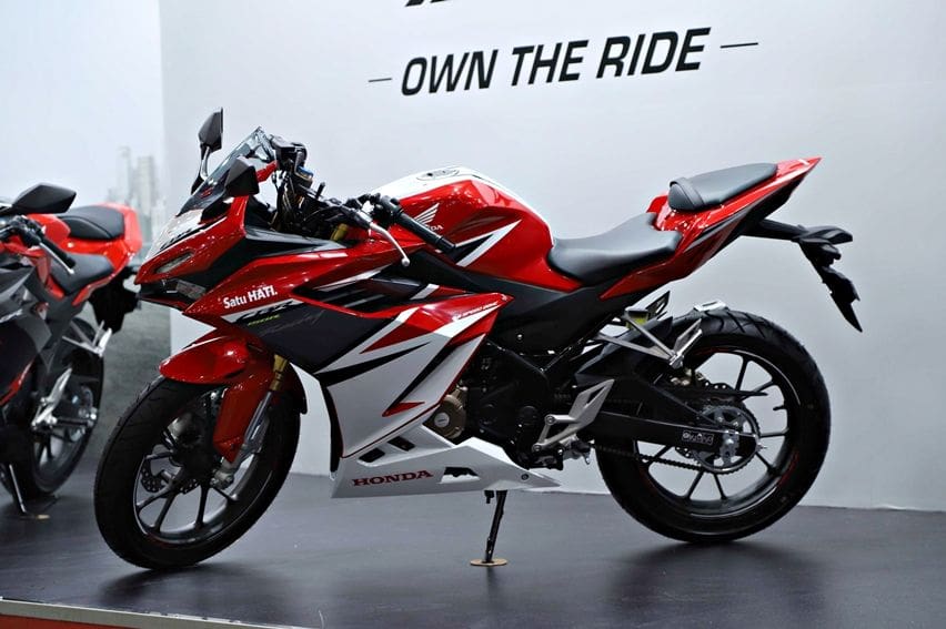 Detail Foto Motor Honda Cbr 150 Terbaru Nomer 12