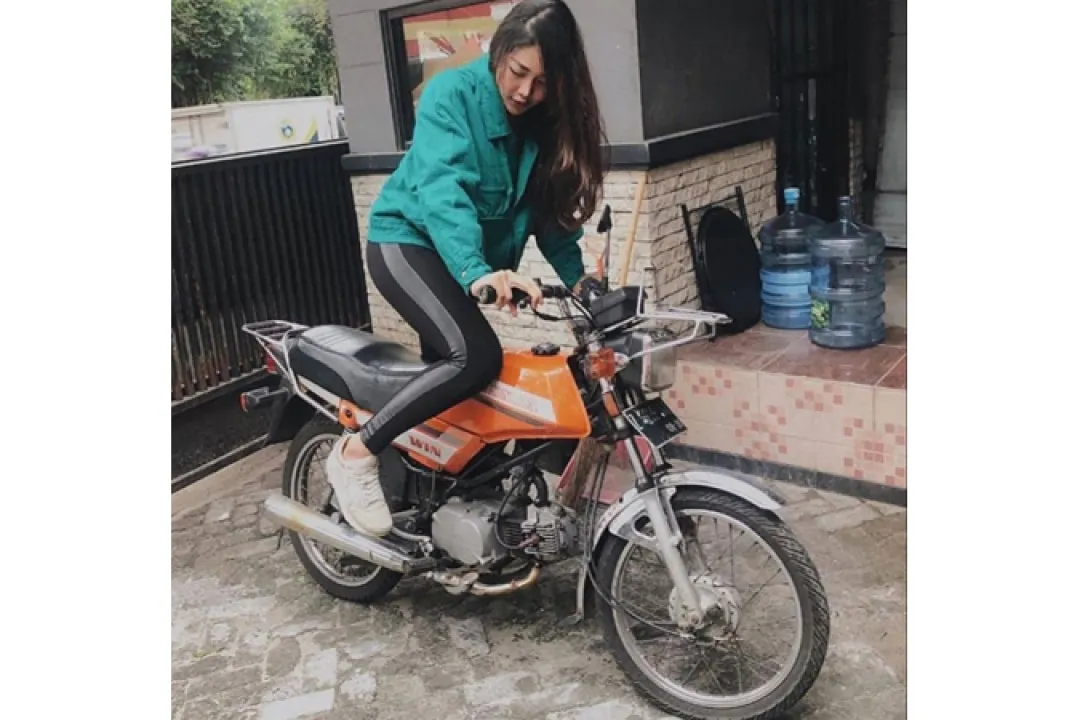 Detail Foto Motor Jadul Nomer 46