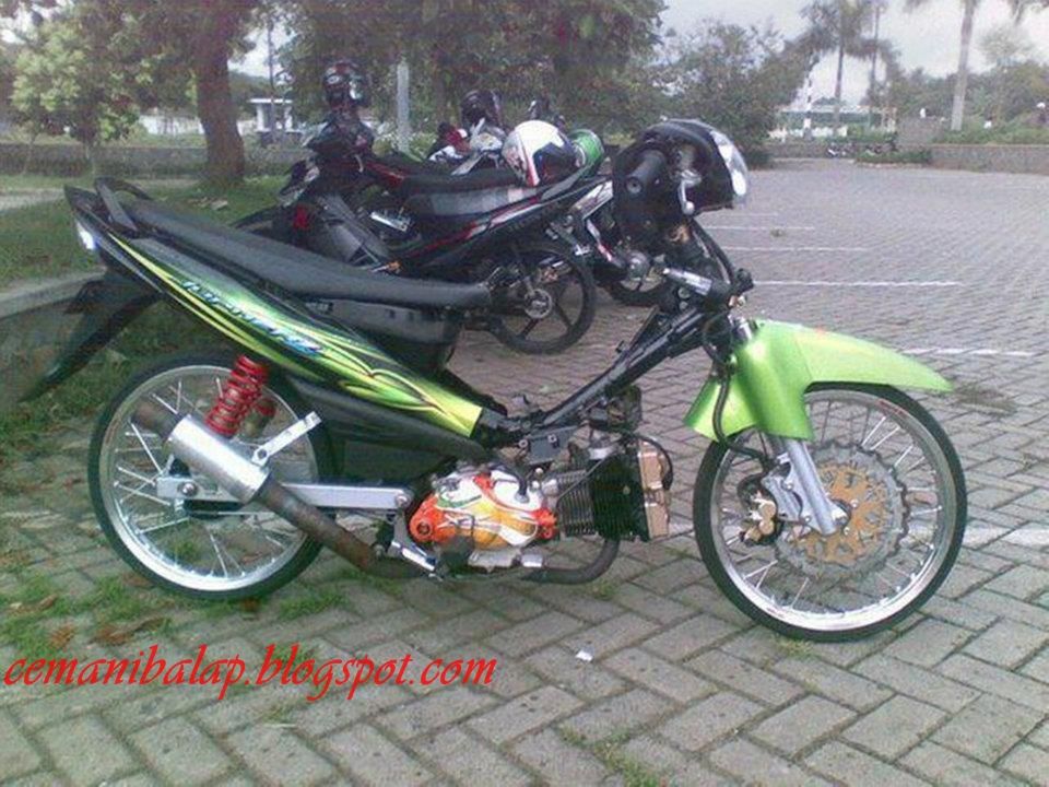 Detail Foto Motor Jupiter Z Drag Nomer 16