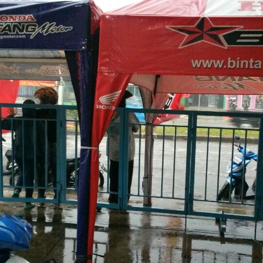 Detail Bintang Racing Team Logo Nomer 36