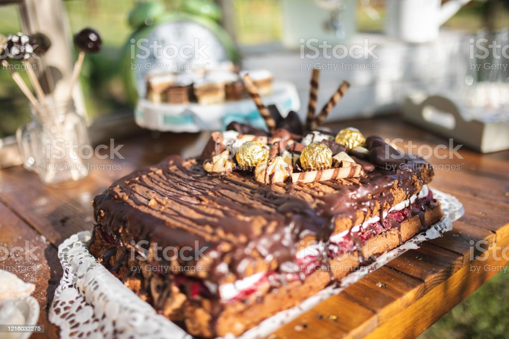 Detail Birthday Chocolate Cake Images Free Download Nomer 32