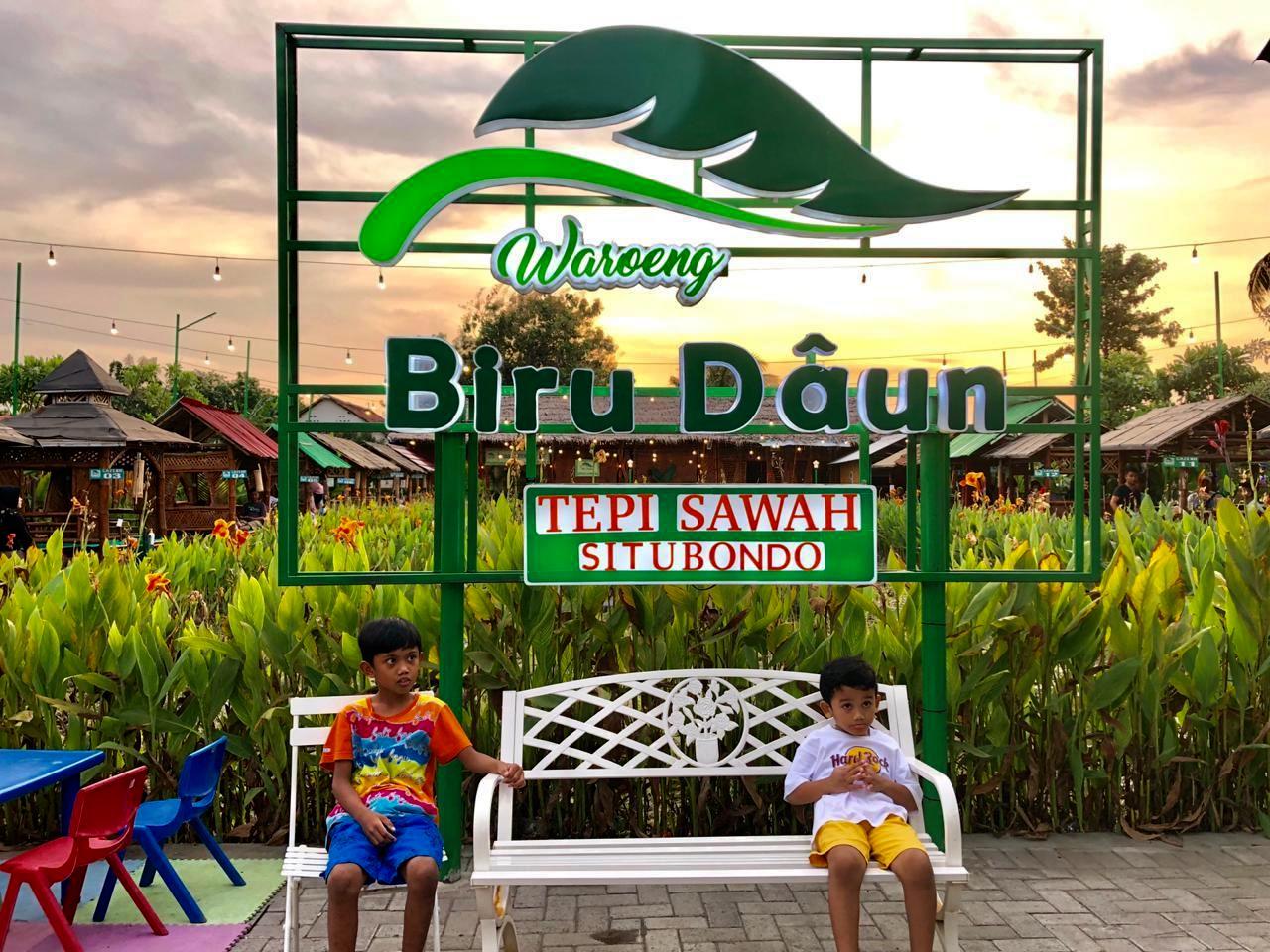 Detail Biru Daun Nomer 7