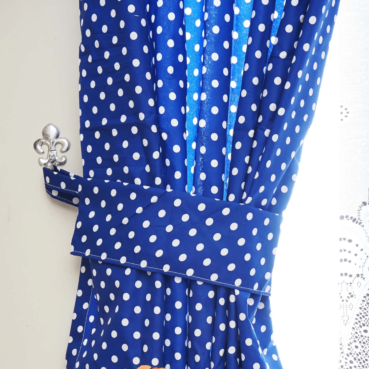 Detail Biru Polkadot Nomer 48