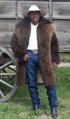 Detail Bison Fur Jacket Nomer 5