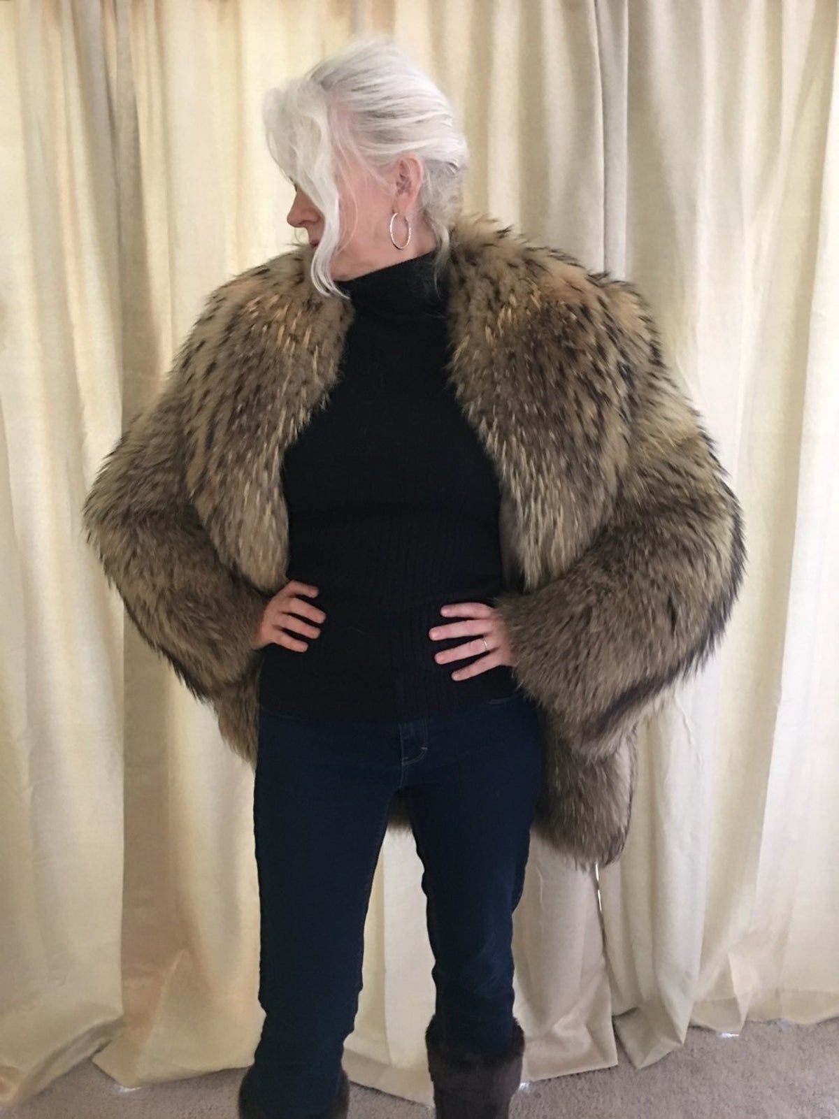 Detail Bison Fur Jacket Nomer 45