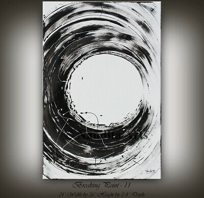 Detail Black And White Abstract Nomer 41