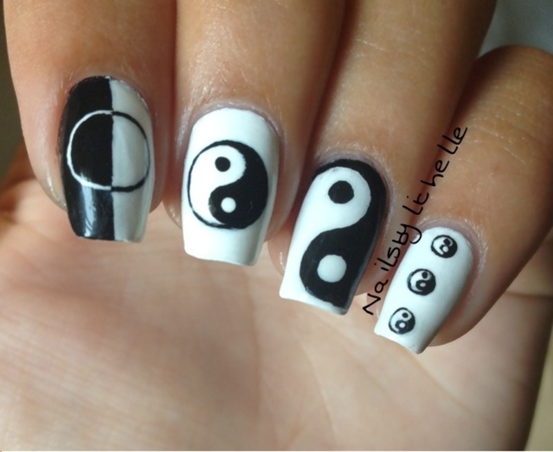 Detail Black And White Yin Yang Nails Nomer 23