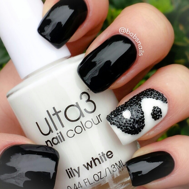 Detail Black And White Yin Yang Nails Nomer 52