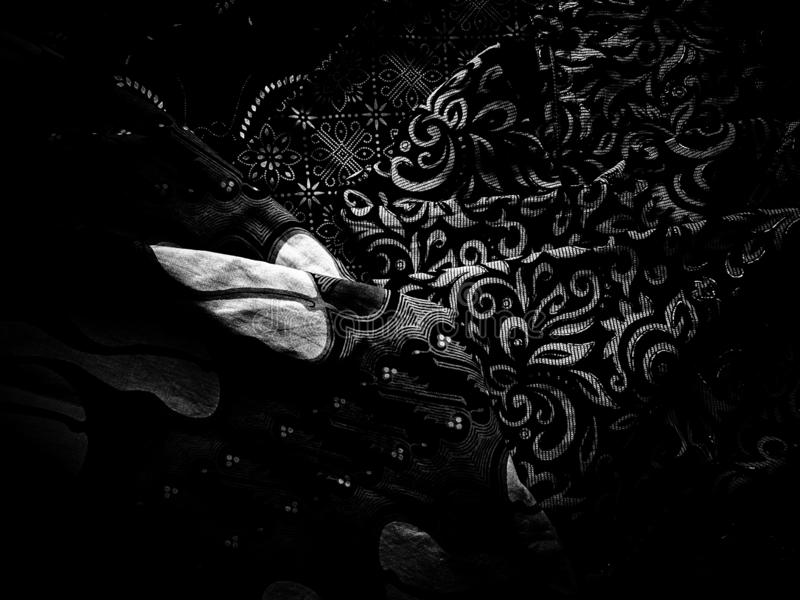 Detail Black Batik Background Nomer 11